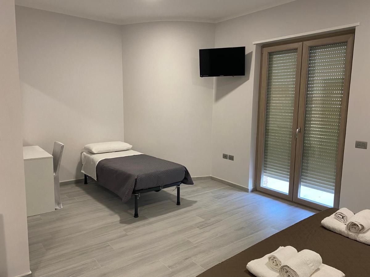 Hotel Prestige Trevico Esterno foto